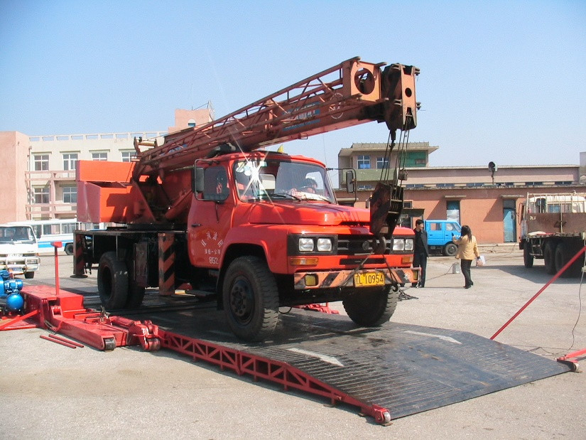 موقعیت کاری خط آزمایش ایمنی خودروهای متحرک 10000kg بار CTYJ-10 خط آزمایش متحرک