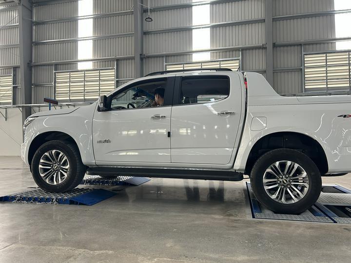 تستر ترمز غلتکی خط تست خودروی غلتکی Trinity با نام تجاری Cartesy CTGT-3-3C با بار محوری تست لغزش جانبی تک صفحه برای خودروهای سبک