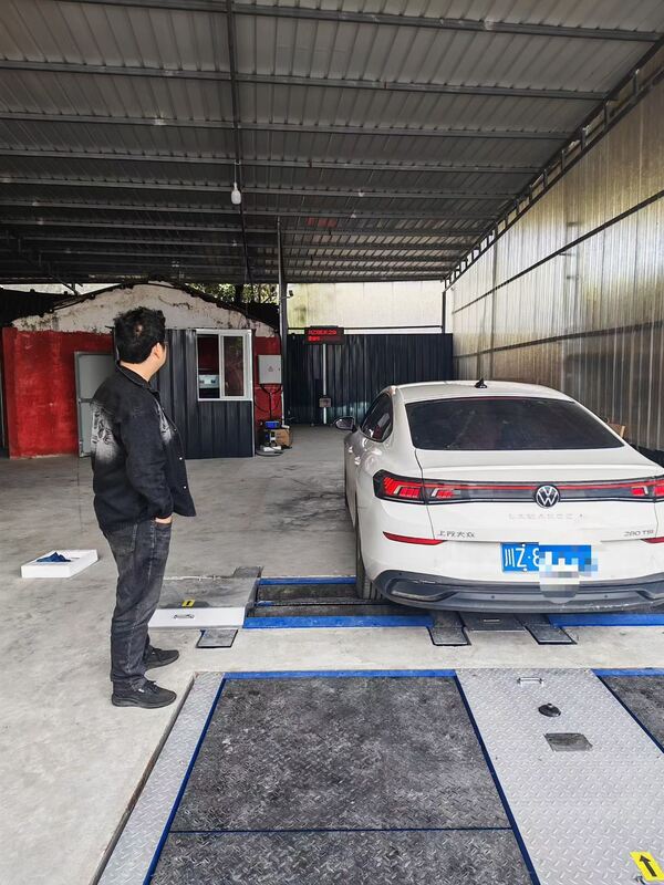 تست لاین کامیون Cartesy برای تعمیرگاه تست کننده ترمز غلتکی خودرو نیروها با بار محور صفحات دوتایی تست کننده لغزش جانبی ظرفیت ۱۰ تن